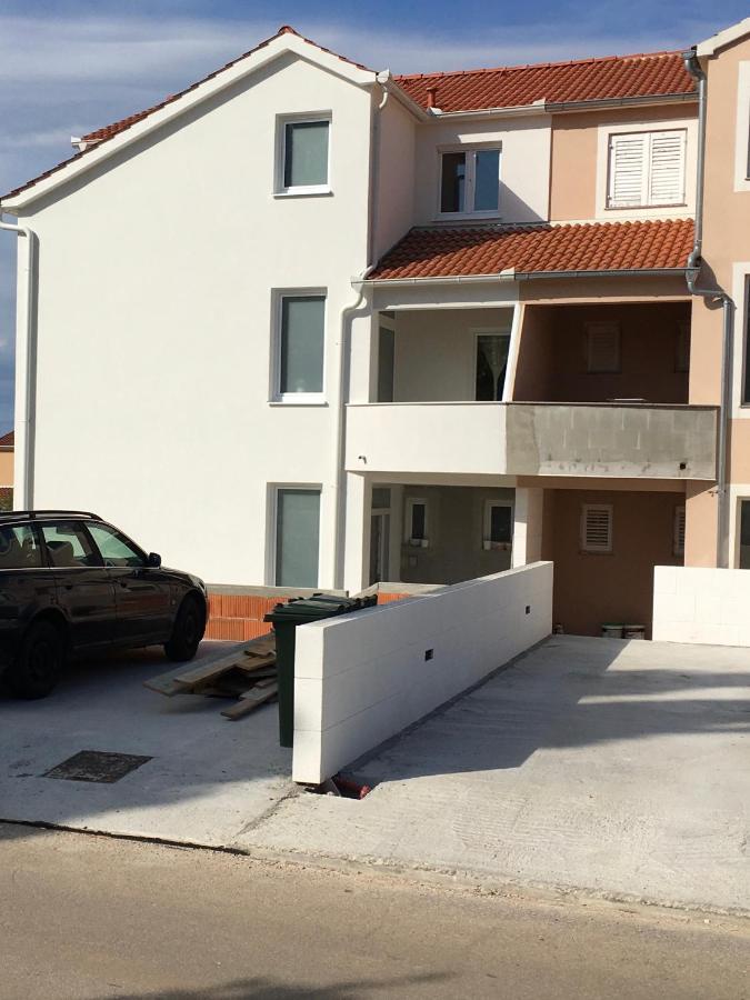 Apartments Lucie Biograd Na Moru Extérieur photo